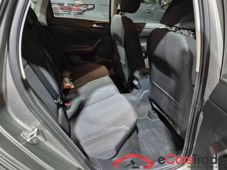 VOLKSWAGEN Polo Polo Comfortline 1.0 70 kW (95 ch) 5 vitesses manuel #4