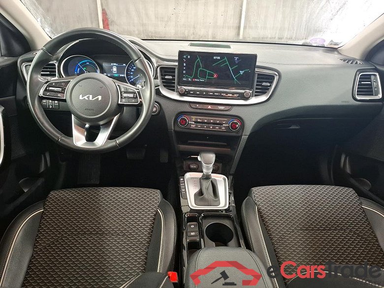 KIA XCeed / 2019 / 5P / Crossover 1.6 GDI ISG ISG PHEV ACTIVE BUS DCT6 OPE STOCK #5