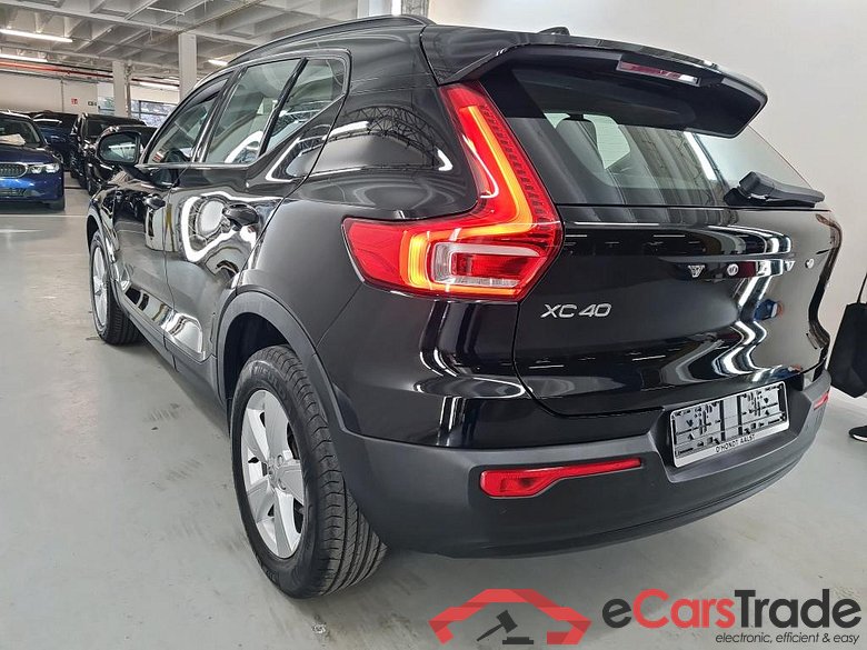 VOLVO XC40 1.5 T2 GEARTRONIC MOMENTUM CORE #3