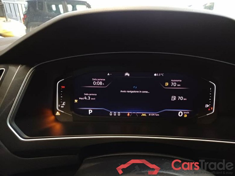 VOLKSWAGEN TIGUAN / 2016 / 5P / SUV 2.0 TDI SCR 110KW ADVANCED BMT DSG #4