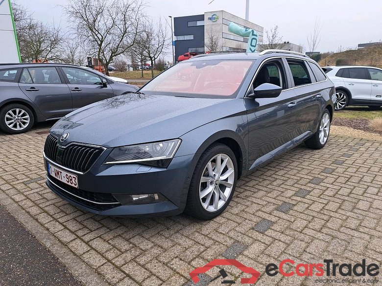 SKODA - SKO SUPERB COMBI CRTDI 150PK Style Corporate Plus Edition & LED Plus & Removable Trailer hook #1