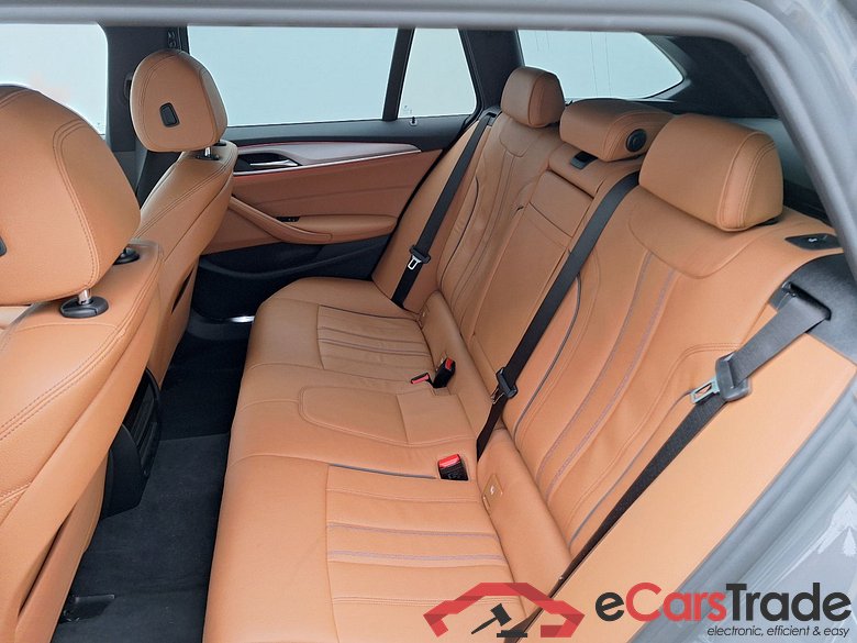 BMW, 5-serie To FL'20, BMW 5 Reeks Touring 518d Aut. (100 kW) 5d #4