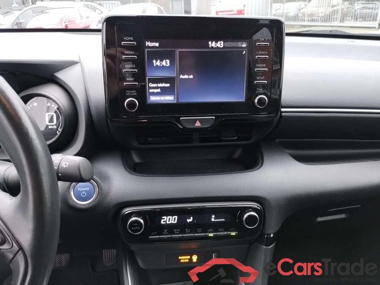 TOYOTA YARIS 1.5 Hybrid TeamNL #6