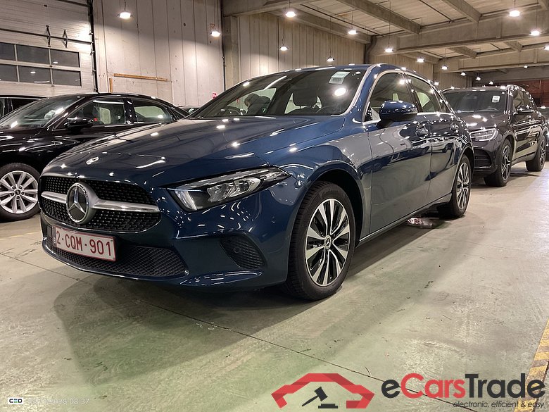 MERCEDES-BENZ A-CLASS 1.3 A 250 E DCT BUSINESS SOLUTION
