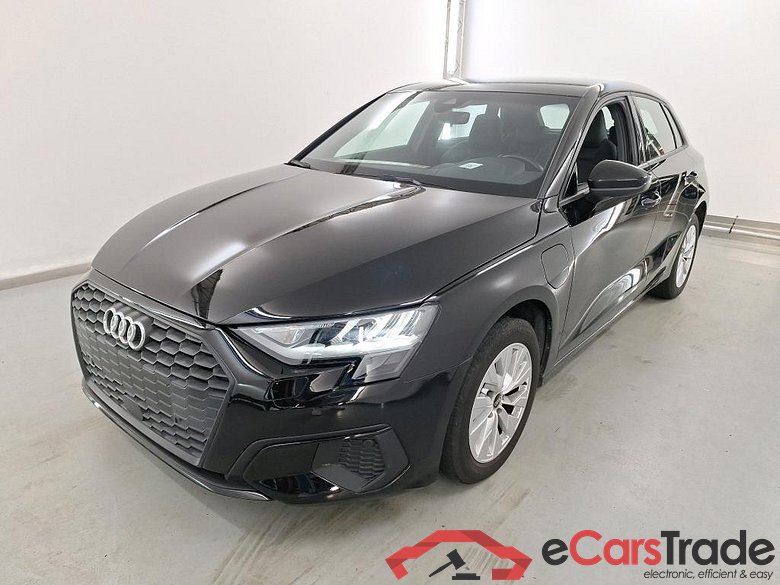 AUDI A3 SPORTBACK 1.4 40 TFSI E S TRONIC SPORTB ATTRACTION #1