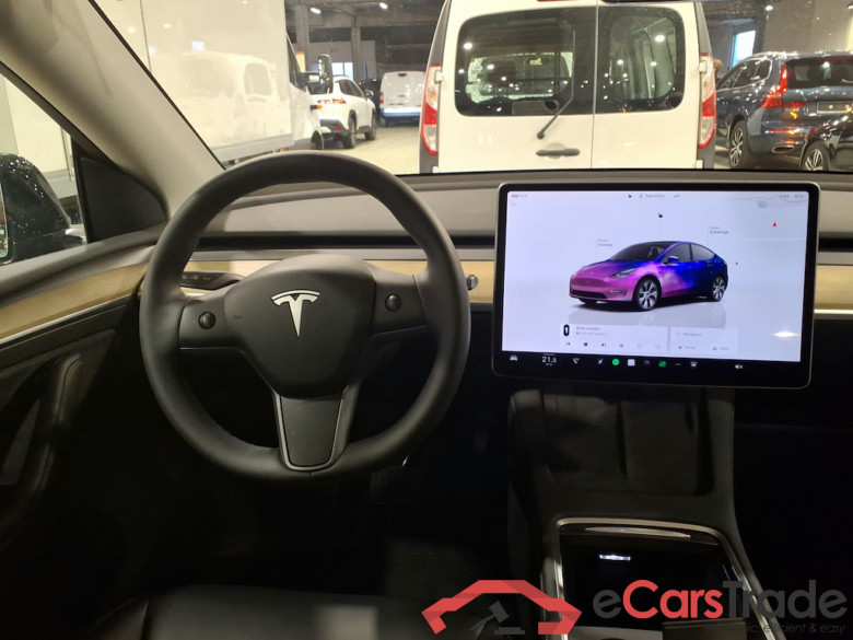 TESLA MODEL Y BEV AUTO RWD #6