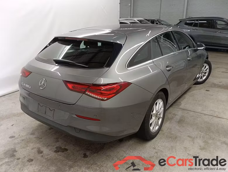 Mercedes-Benz CLA Shooting Brake CLA 180 d DCT Business Solution 5d #2