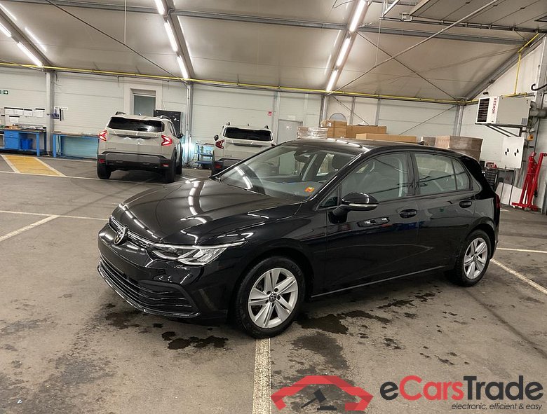 VOLKSWAGEN Golf VIII New Golf Life 1.0 eTSI 81 kW (110 ch) 7 vitesses DSG