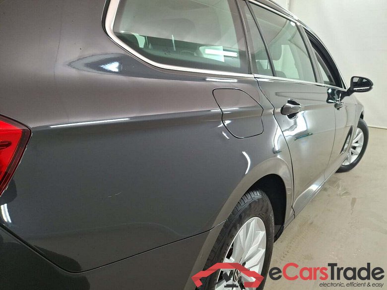 VOLKSWAGEN PASSAT VARIANT 2.0 TDI STYLE BUSINESS DSG #6