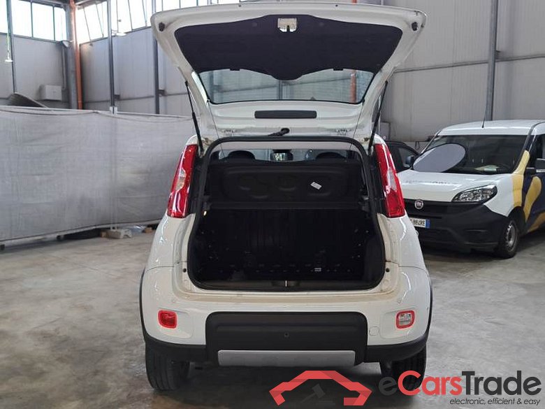 FIAT PANDA / 2011 / 5P / BERLINA 0.9 TWINAIR TURBO 85CV WILD 4X4 #5