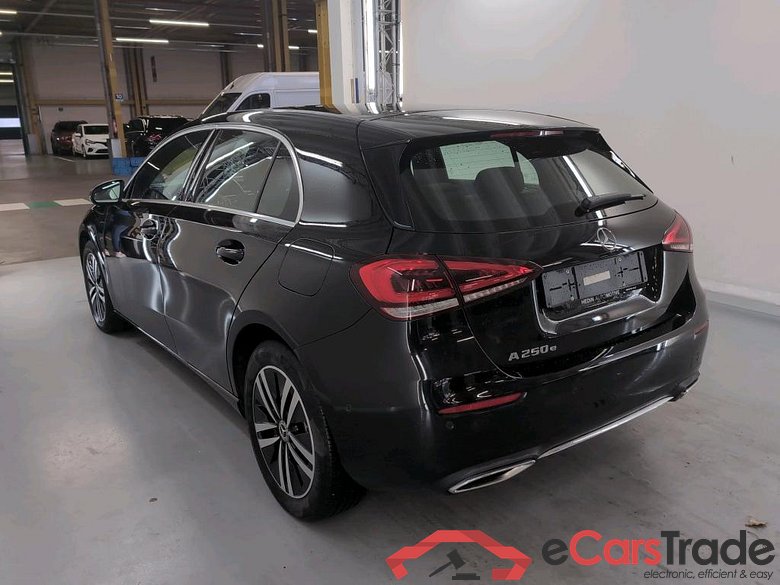 MERCEDES-BENZ A-CLASS 1.3 A 250 E DCT BUSINESS SOLUTION #3