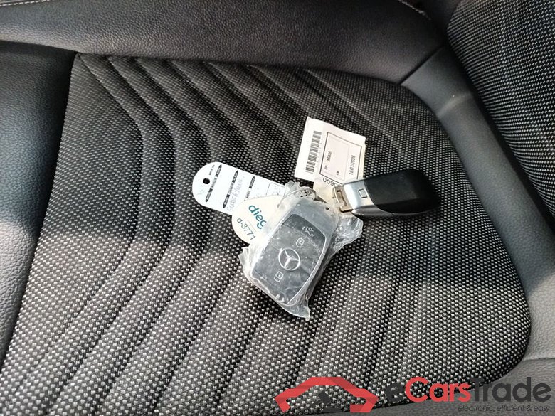 MERCEDES EQA (H293) 66.5 kWh EQA 250+ Business Line 5d #4