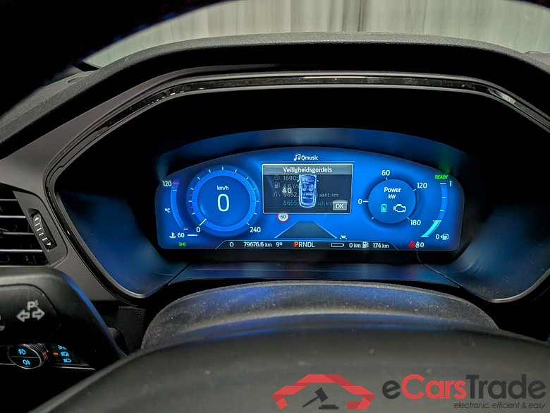 FORD Kuga 2.5 PHEV ST-Line #6