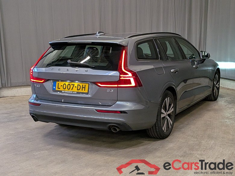 VOLVO V60 2.0 B3 Mom. Adv. #3