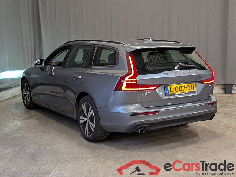 VOLVO V60 2.0 B3 Mom. Adv. #4