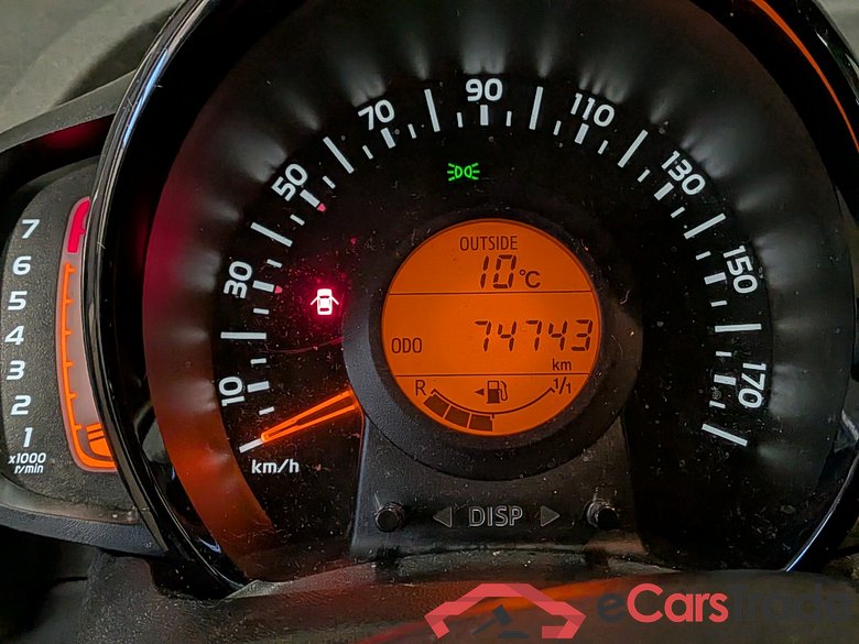 PEUGEOT 108 1.0 e-VTi Allure #6