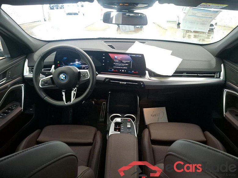 Série iX2 30 xDrive M Sport 66kWh #6