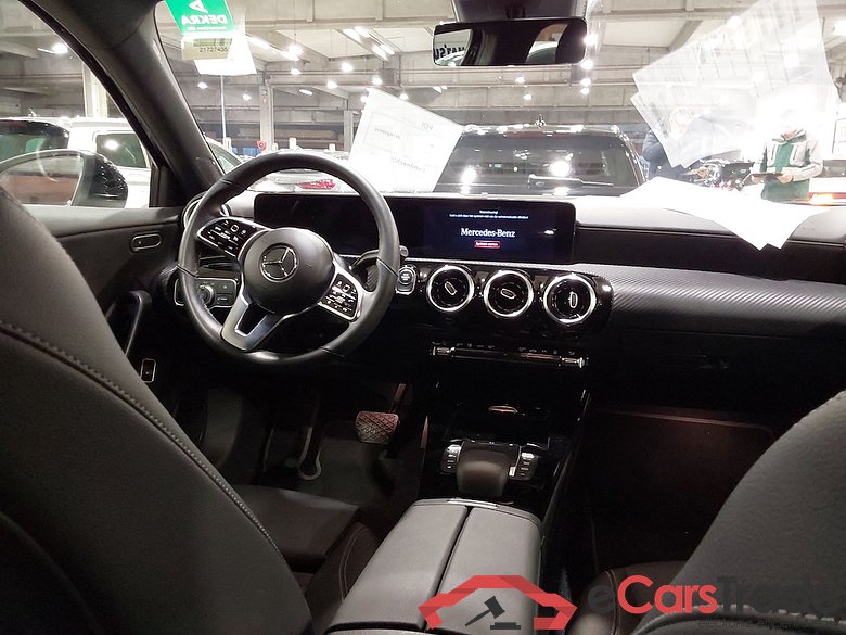 MERCEDES-BENZ A-CLASS LIMOUSINE 1.3 A 250 E BUSINESS SOLUTION DCT #6