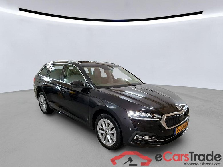 SKODA Octavia Combi 110 kW #4