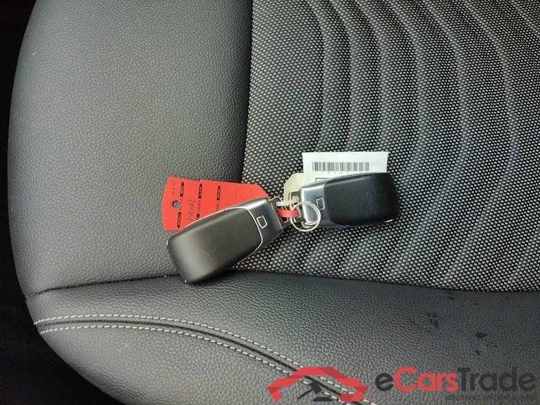 MERCEDES EQA (H293) 66.5 kWh EQA 250+ Business Line 5d #4