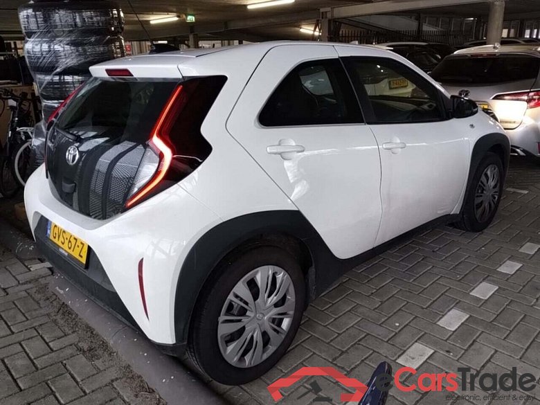 TOYOTA Aygo X 1.0 VVT-i MT Play #4