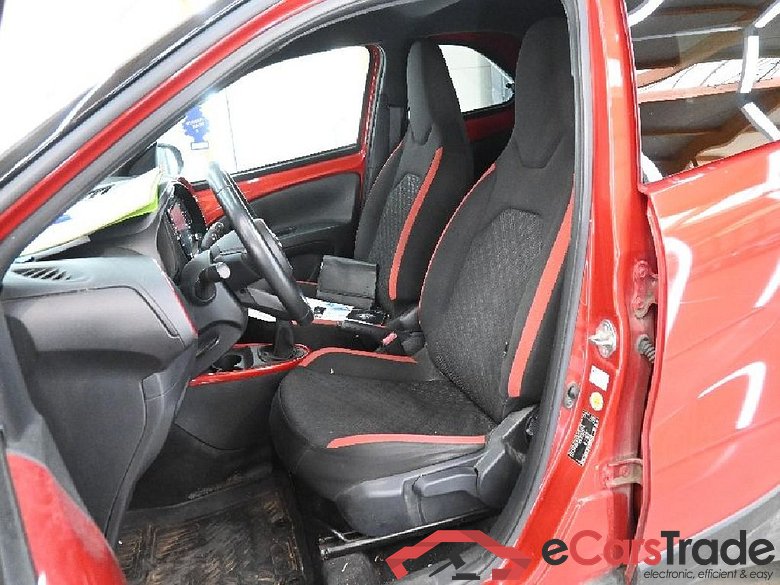 Aygo X Pulse 1.0 53KW MT5 E6d #4