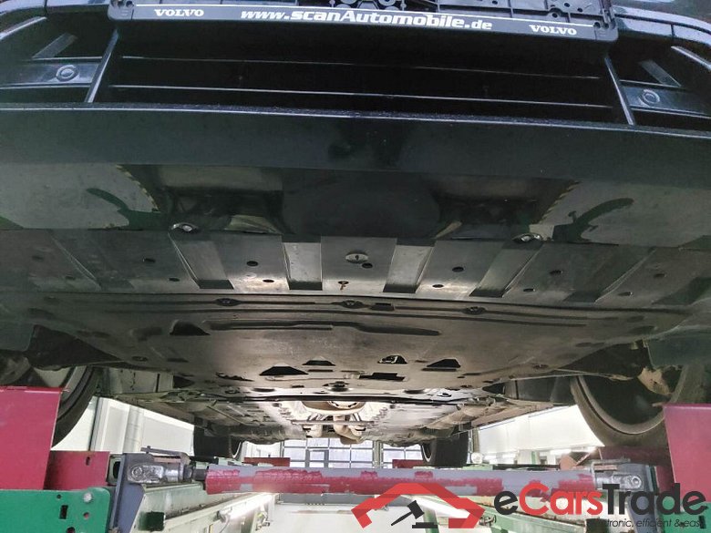 Volvo XC60 (03.2017->) DE - SUV5 B5 (Benzin) AWD EU6d, Ultimate Dark Mild-Hybrid (EURO 6d), (Facelift) #5