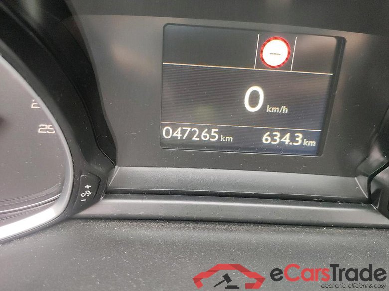 PEUGEOT 308 / 2017 / 5P / familiar SW Allure PureTech 130 S&S #5