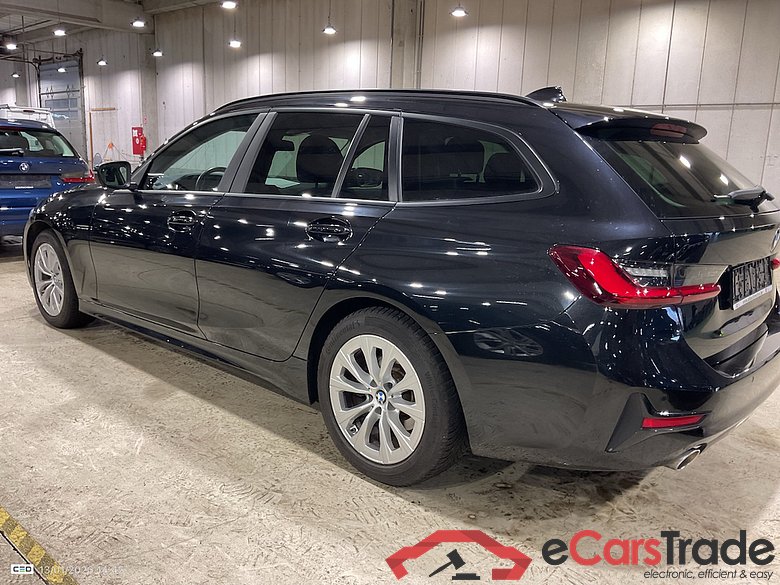 BMW 3 SERIES TOURING 2.0 318DA (100KW) TOURING #3