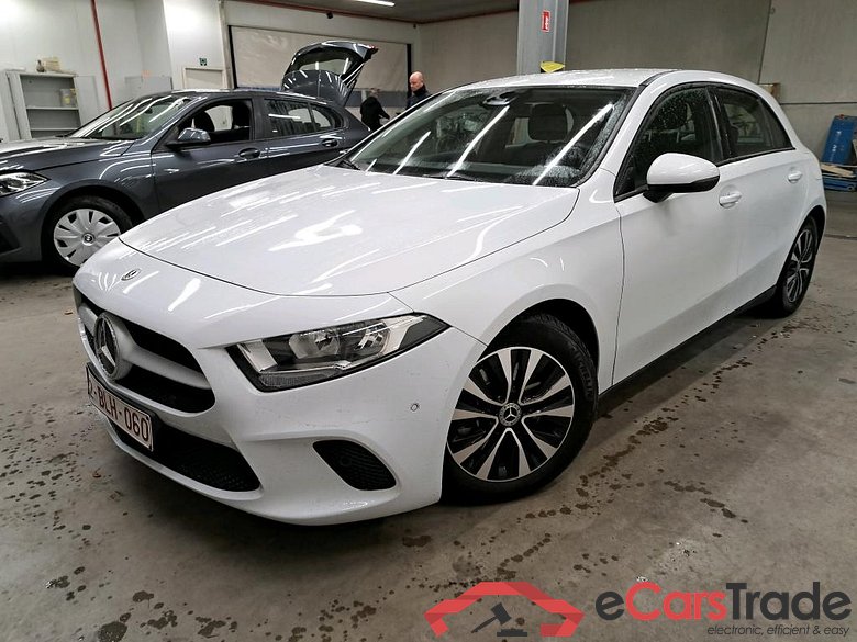 MERCEDES - MER A 180 d 116PK 8G-DCT Business Solution Essential #1