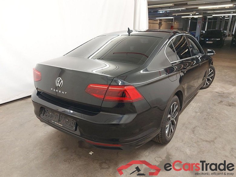 Volkswagen Passat 2.0 TDI 90kW Style Business DSG 4d #2