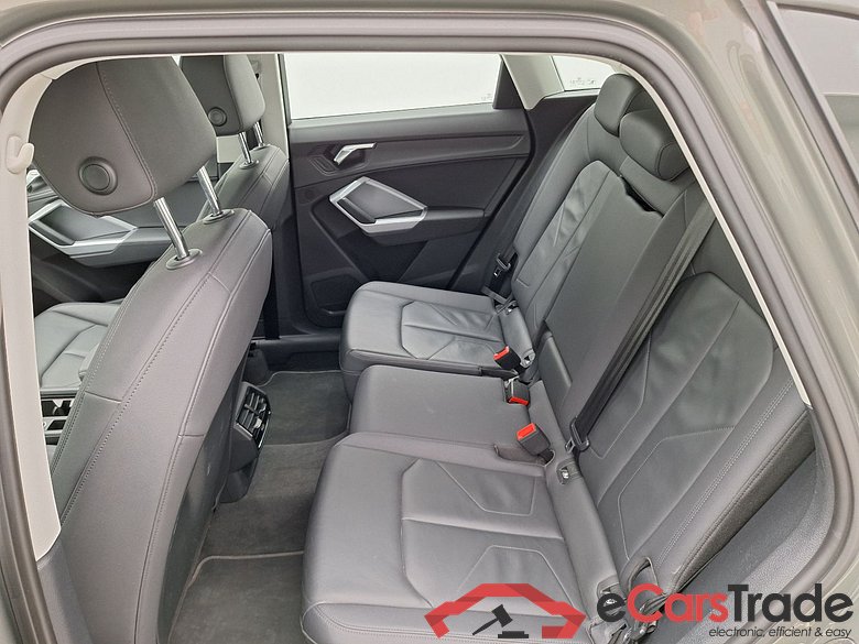 Audi, Q3 '18, Audi Q3 35 TFSI 5d #4