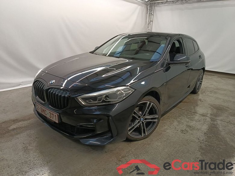 BMW 1 Reeks Hatch 118iA (100 kW) 5d #1
