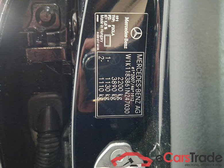 MERCEDES-BENZ CLA-klasse 118 kW #3