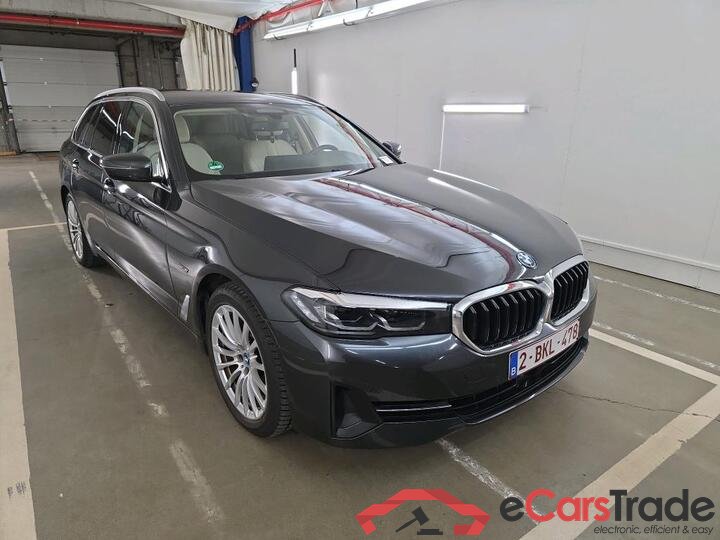 BMW 5 Reeks Touring 5 Reeks Touring 530e Auto (PHEV) 215kW/292pk  5D/P Auto-8 #2
