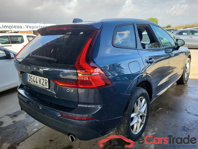VOLVO XC60 / 2017 / 5P / todoterreno 2.0 D3 Momentum #2