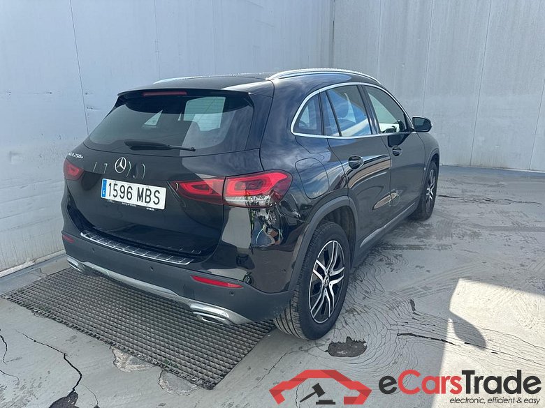 MERCEDES-BENZ GLA / 2020 / 5P / todoterreno GLA 250 e #2