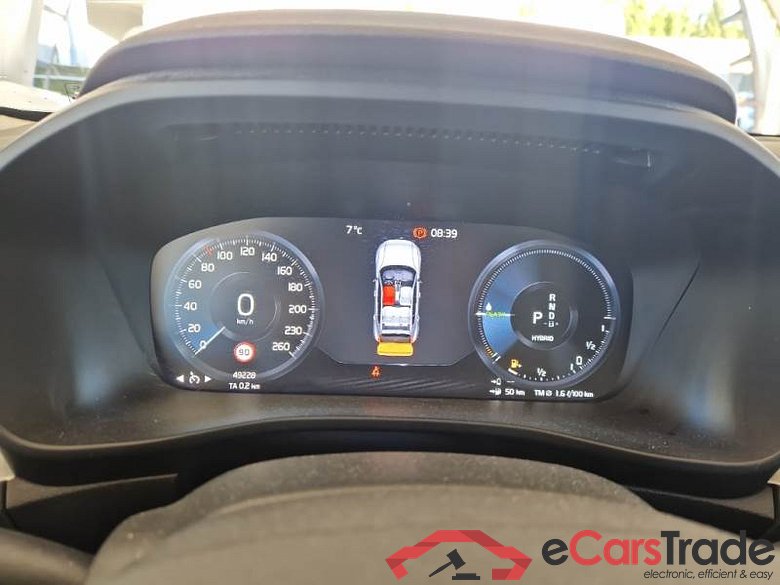 VOLVO XC40 / 2017 / 5P / SUV T5 PLUG-IN HYBRID RECH INSCRIP EXPR #4