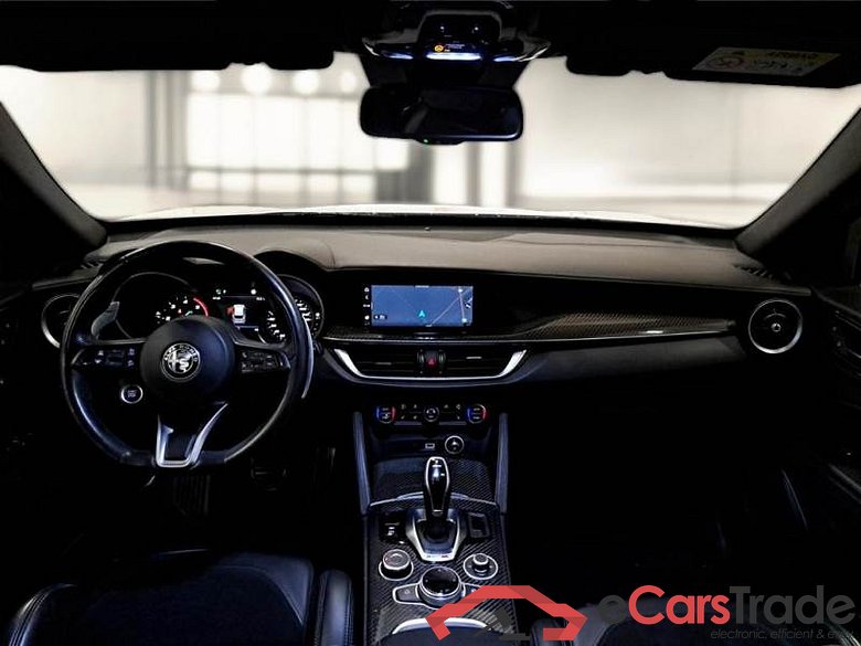 ALFA ROMEO STELVIO / 2017 / 5P / SUV 2.2 TURBO DIESEL 210CV VELOCE TI AT8 Q4 #3