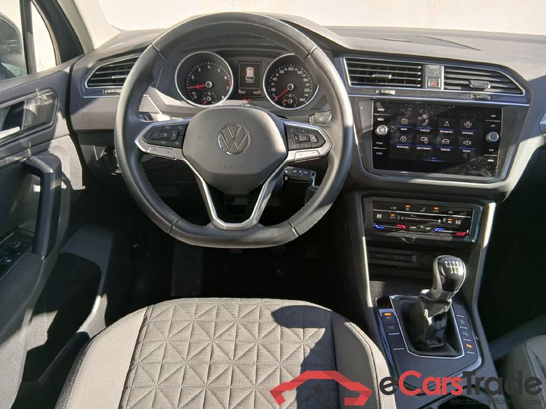 VOLKSWAGEN Tiguan / 2020 / 5P / todoterreno Life 1.5 TSI 110kW (150CV) #3
