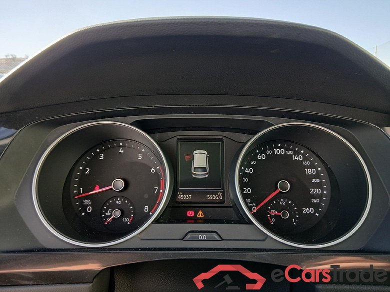 VOLKSWAGEN Tiguan / 2020 / 5P / todoterreno Life 1.5 TSI 110kW (150CV) #4