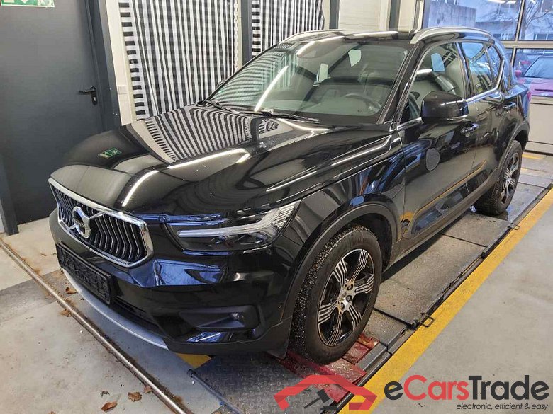 Volvo XC40 (2017->) DE - SUV5 B4 2WD EU6d, Inscription (EURO 6d), 2020 - 2022