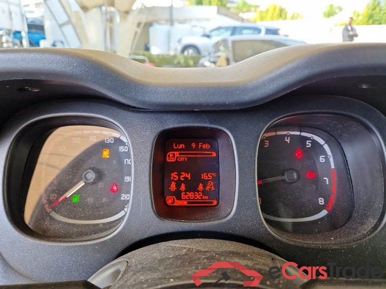 FIAT PANDA / 2011 / 5P / BERLINA 0.9 TWINAIR TURBO NATURAL POWER EASY #4