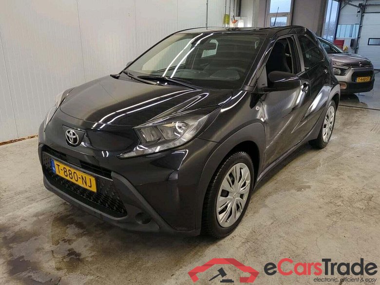 TOYOTA Aygo X 1.0 VVT-i MT Play #1