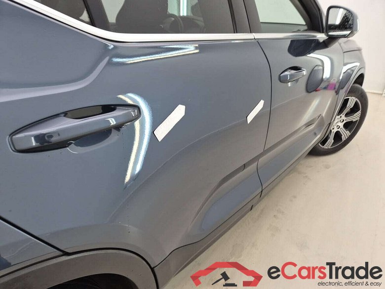 VOLVO XC40 2.0 B4 MOMENTUM PRO AWD GEARTR #6