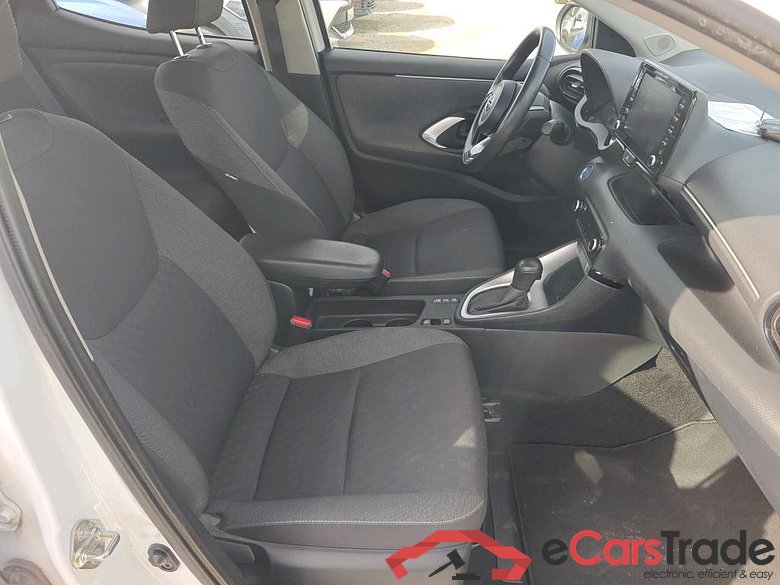 TOYOTA Yaris / 2020 / 5P / berlina con portón 1.5 120H Active Tech #6