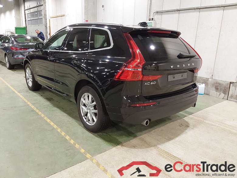 VOLVO XC60 DIESEL - 2017 2.0 D4 AWD Momentum AdBlue (EU6d-TEMP) STOCK #2