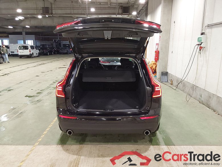 VOLVO XC60 DIESEL - 2017 2.0 D4 AWD Momentum AdBlue (EU6d-TEMP) STOCK #3