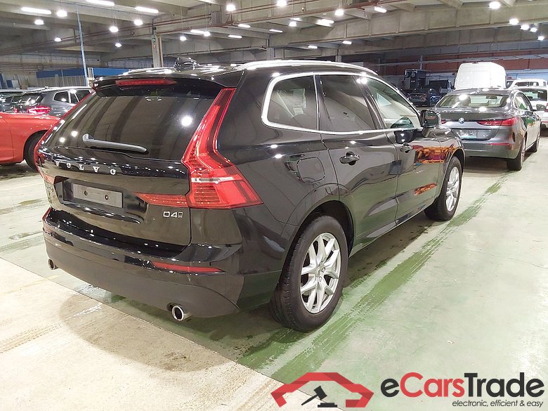 VOLVO XC60 DIESEL - 2017 2.0 D4 AWD Momentum AdBlue (EU6d-TEMP) STOCK #4