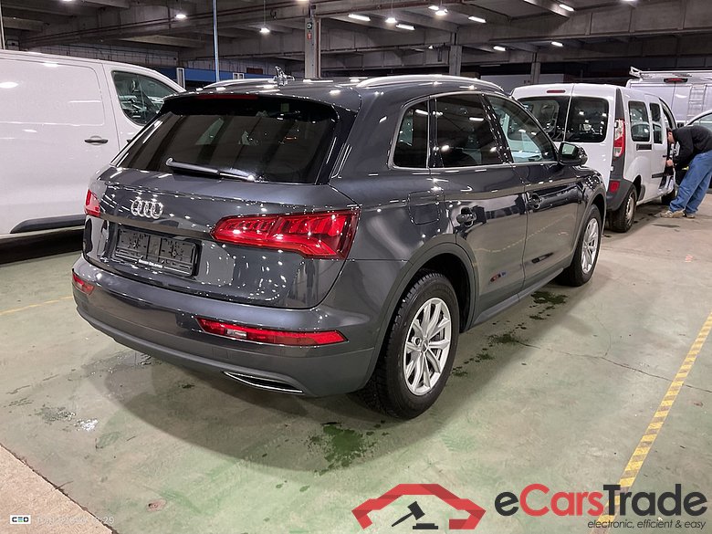 AUDI Q5 DIESEL - 2017 35 TDi Business Edition S tronic #4